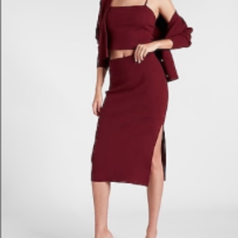 Express Burgundy Women's Skirt, cami and cardigan set - Picture 3 of 5